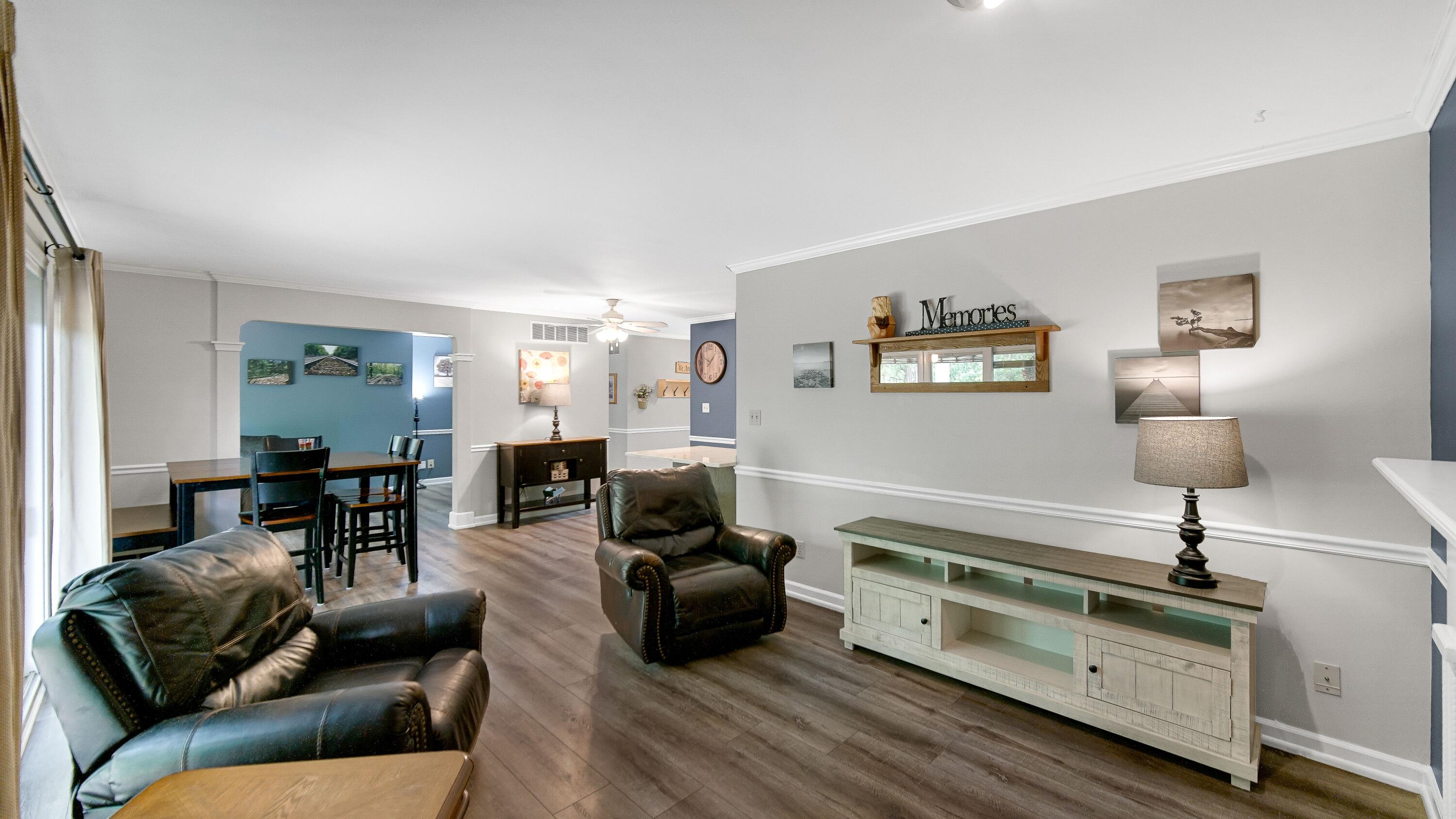 612 Rueth Drive Griffith, IN 46319 - Photo 10 of 29 3000x1688