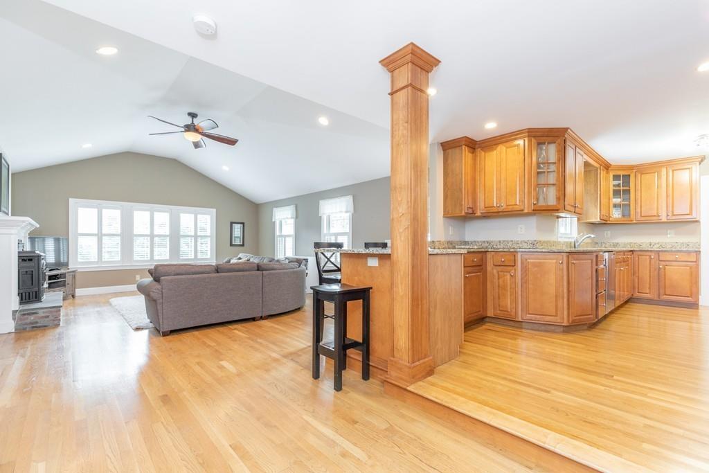 62 Metcalf Road North Attleboro, MA 02760 - Photo 3 of 35 Gallery Image 3
