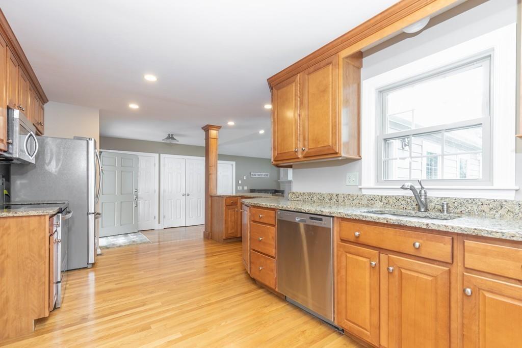 62 Metcalf Road North Attleboro, MA 02760 - Photo 8 of 35 Gallery Image 8