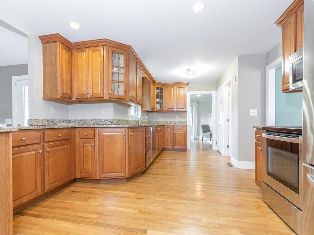 62 Metcalf Road North Attleboro, MA 02760 - Photo 10 of 35 Gallery Image 10
