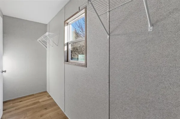 $254,990 | 123 Kelly Court, Azle, TX 76020