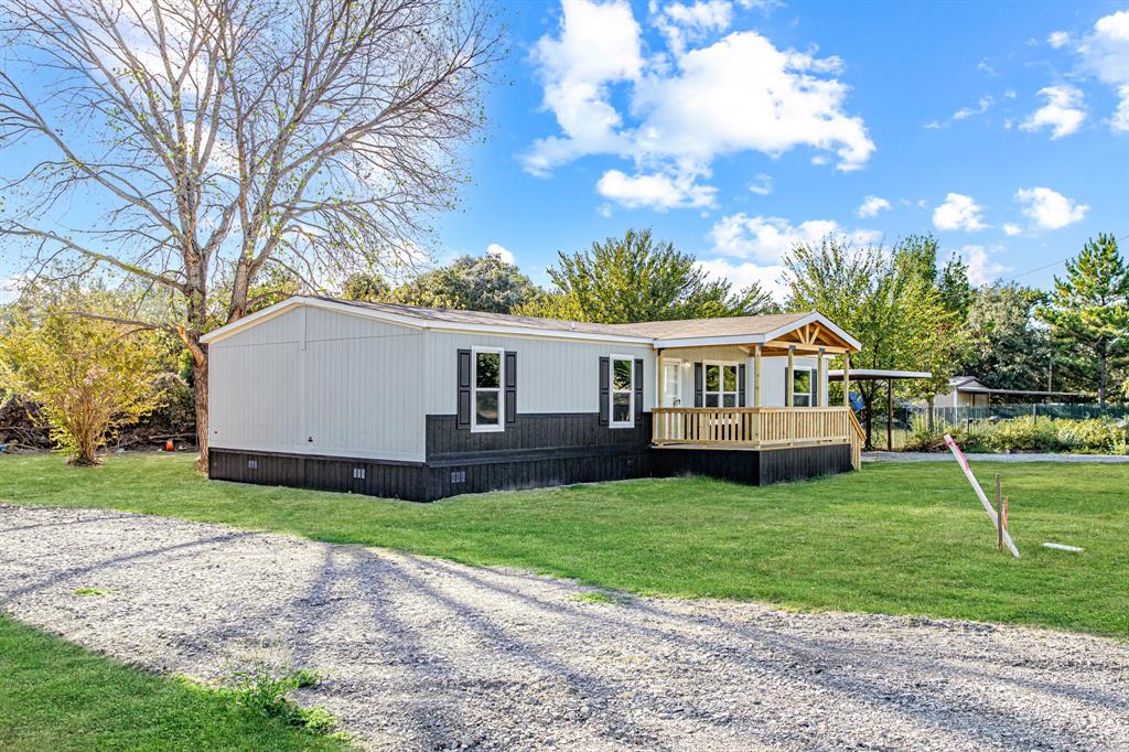 123 Kelly Court Azle, TX 76020 - Photo 2 of 22 Grass Enhancement