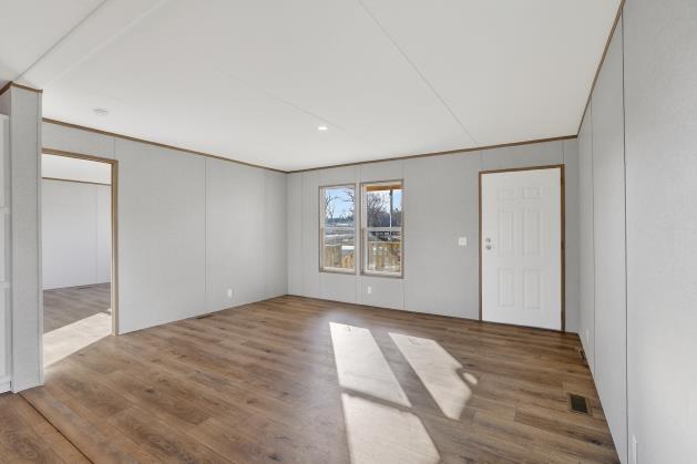 123 Kelly Court Azle, TX 76020 - Photo 7 of 22