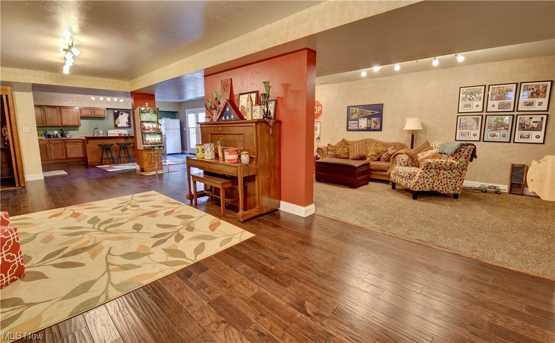 4301 Murray Road Dover, OH 44622 - Photo 27 of 49 Gallery Image 27