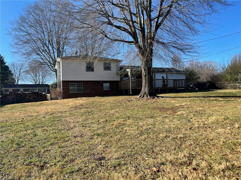105 Dewsberry Road King, NC 27021 - Photo 2 of 19 Gallery Image 2