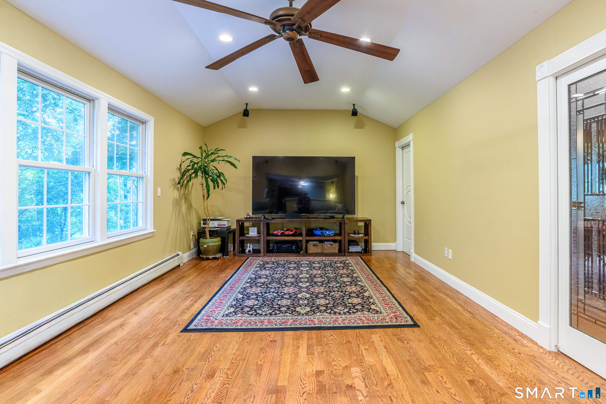 20 Pine Mountain Road Ridgefield, CT 06877 - Photo 14 of 39