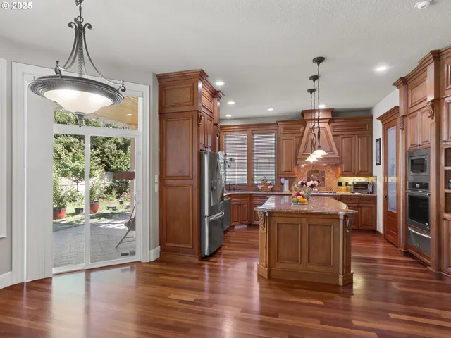 $1,175,000 | 1107 Northeast 147th Avenue, Vancouver, WA 98684