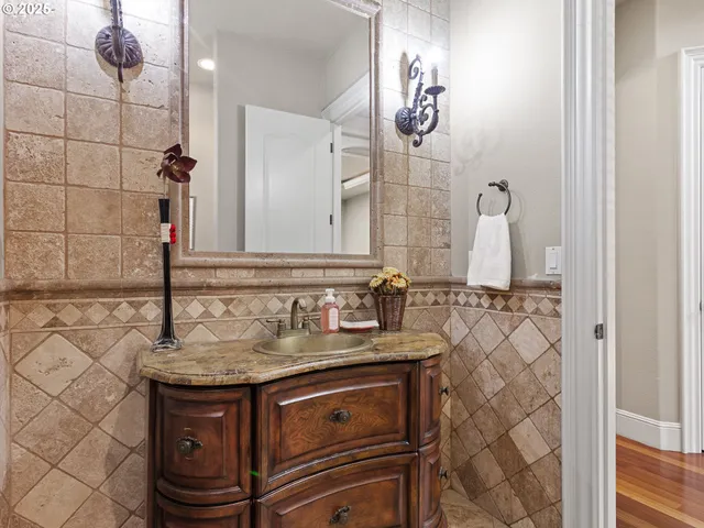 $1,175,000 | 1107 Northeast 147th Avenue, Vancouver, WA 98684