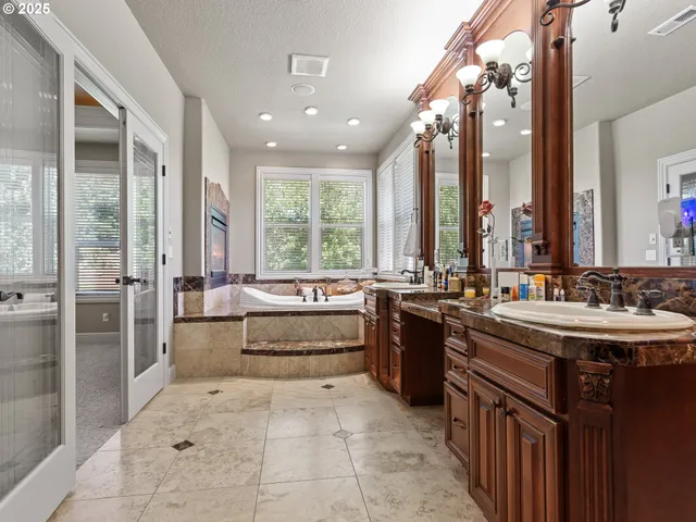 $1,175,000 | 1107 Northeast 147th Avenue, Vancouver, WA 98684