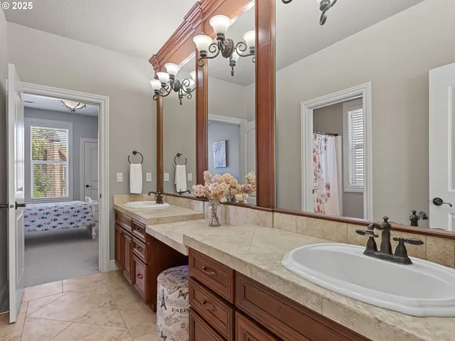 $1,175,000 | 1107 Northeast 147th Avenue, Vancouver, WA 98684