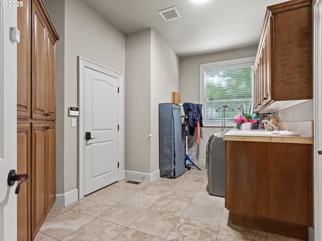 $1,175,000 | 1107 Northeast 147th Avenue, Vancouver, WA 98684