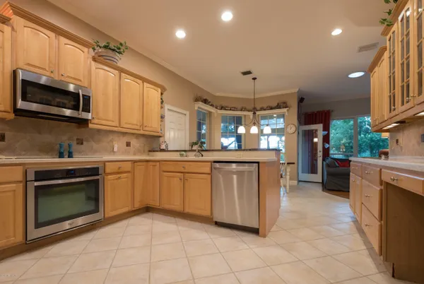 $4,500 | 3770 Hunt Club Road North, Jacksonville, FL 32224