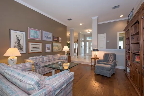 $4,500 | 3770 Hunt Club Road North, Jacksonville, FL 32224