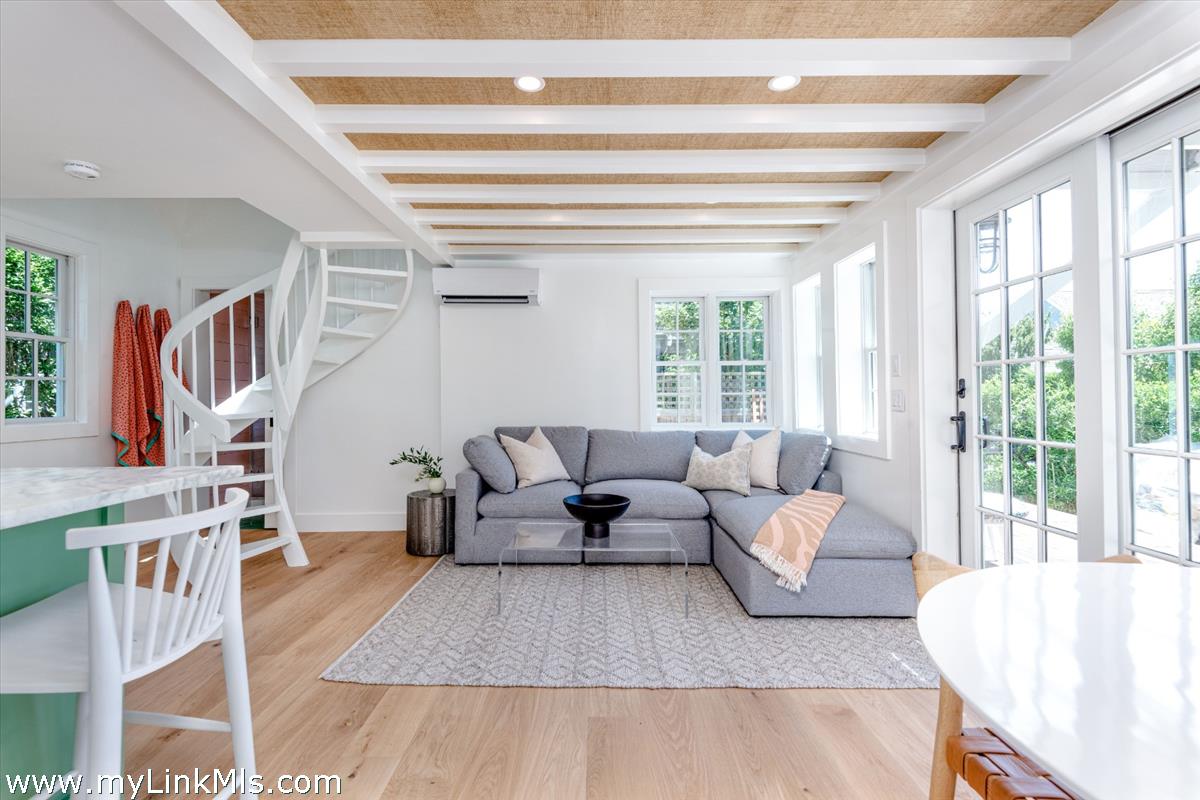 25 Bank Street Nantucket, MA 02554 - Photo 6 of 14