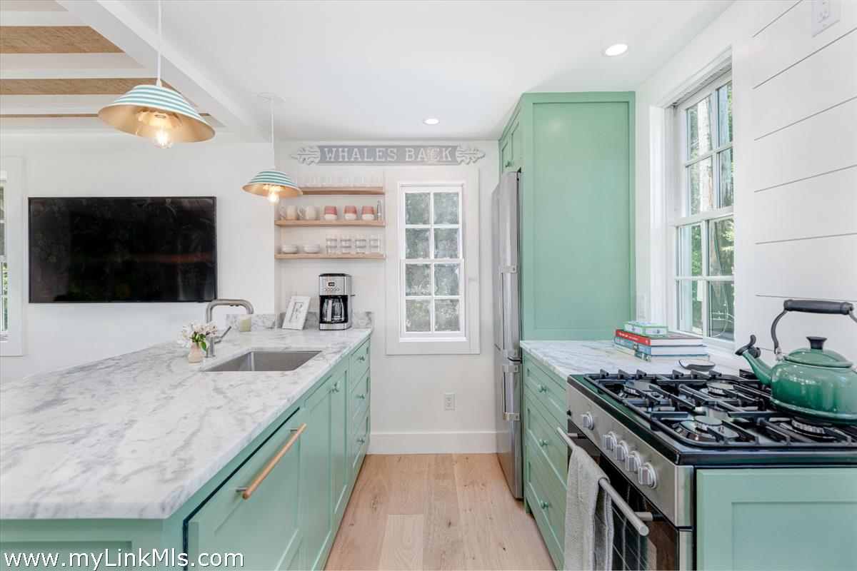 25 Bank Street Nantucket, MA 02554 - Photo 7 of 14