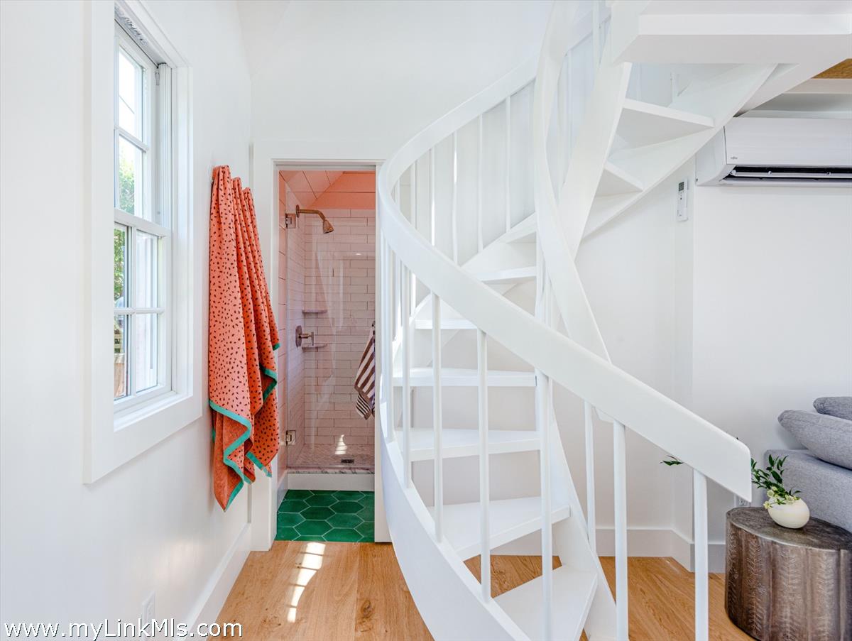 25 Bank Street Nantucket, MA 02554 - Photo 8 of 14