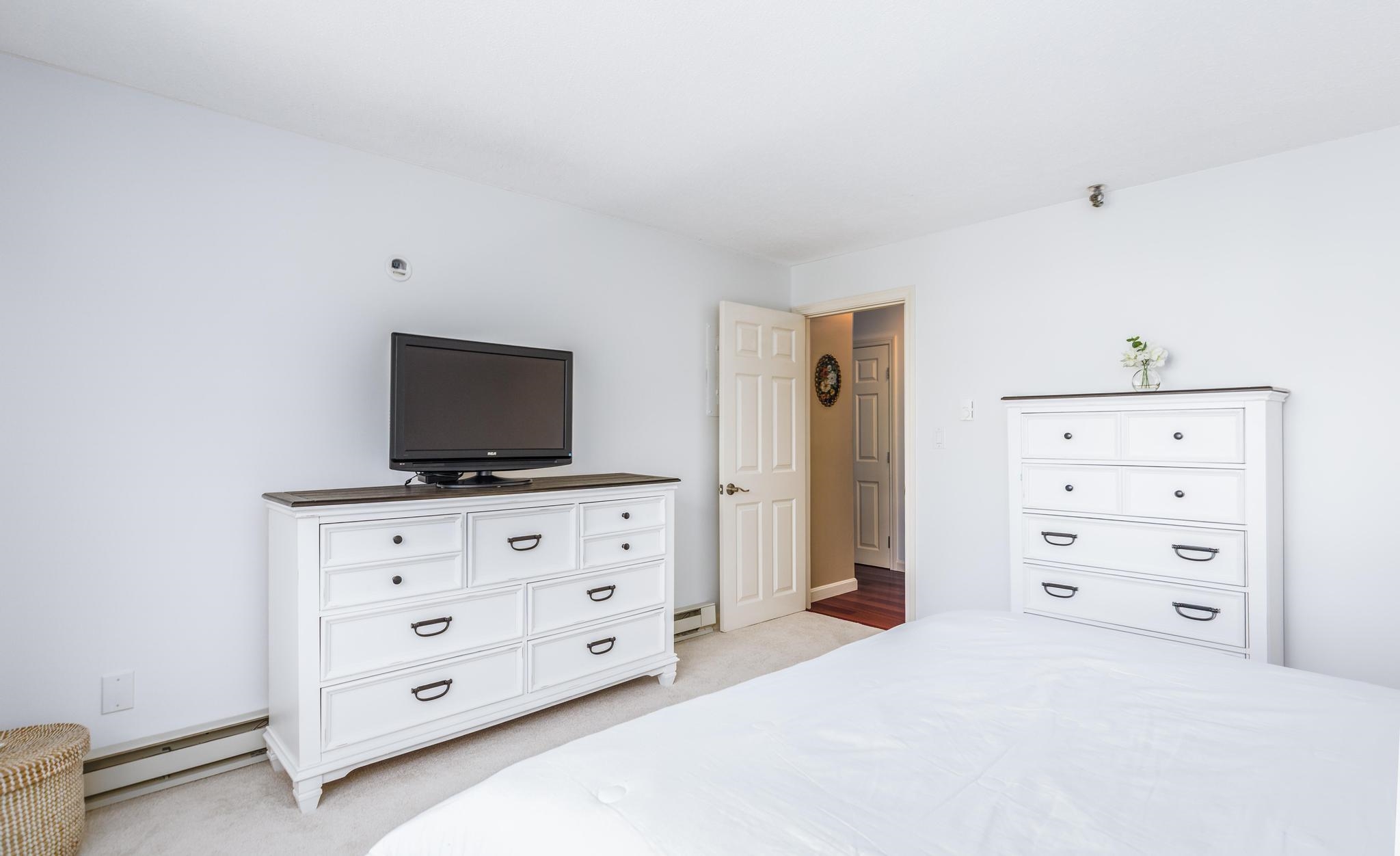 467 High Street, Unit 14 Hampton, NH 03842 - Photo 12 of 39