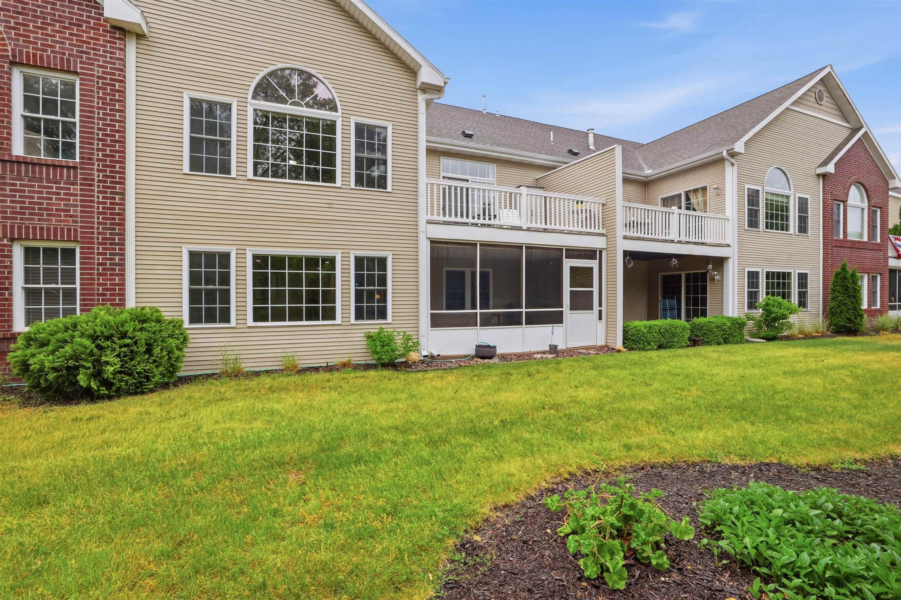 351 South Wisconsin Street, Unit 2 Whitewater, WI 53190 - Photo 5 of 38