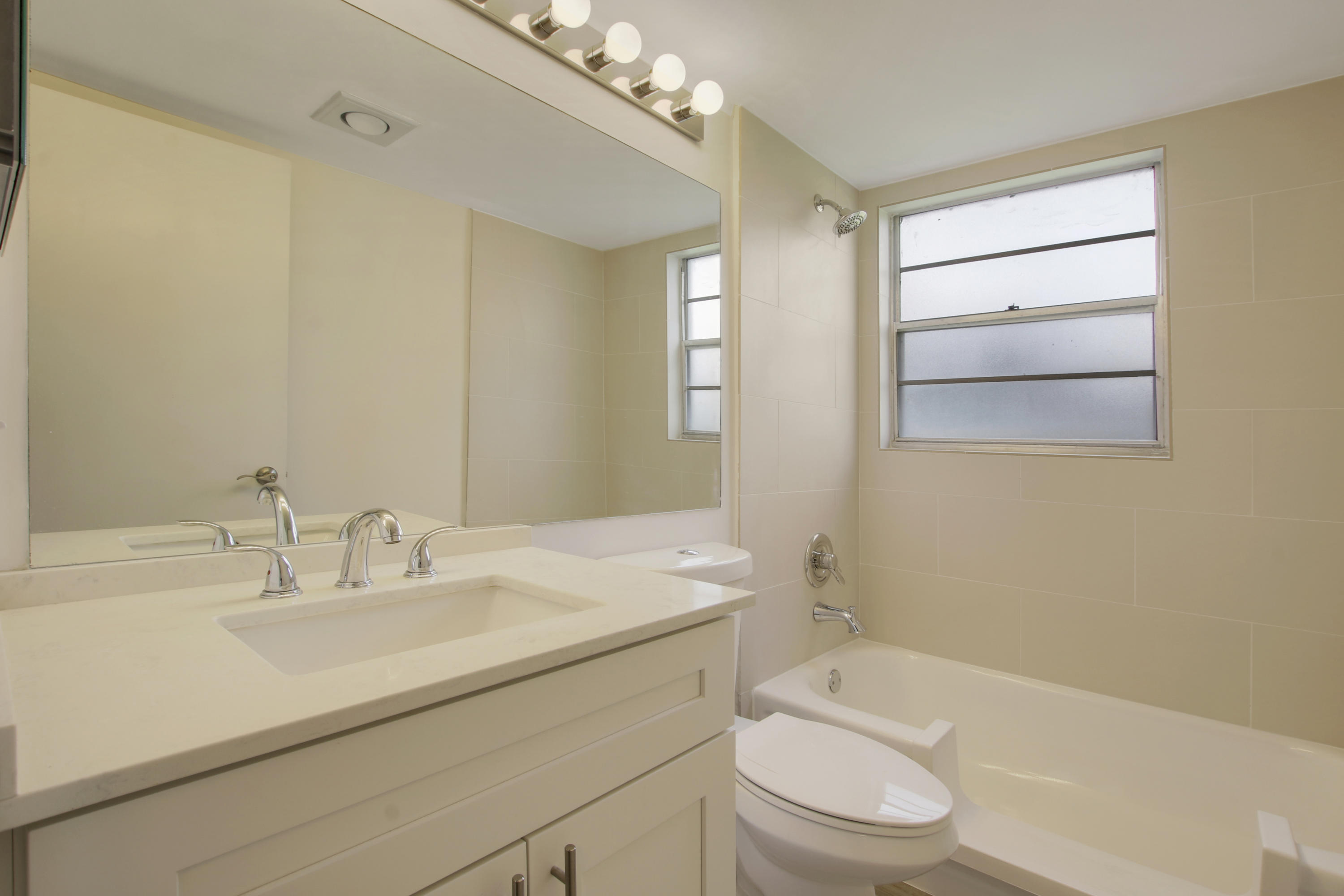 445 Mansfield K, Unit 445 Boca Raton, FL 33434 - Photo 13 of 20 House-32