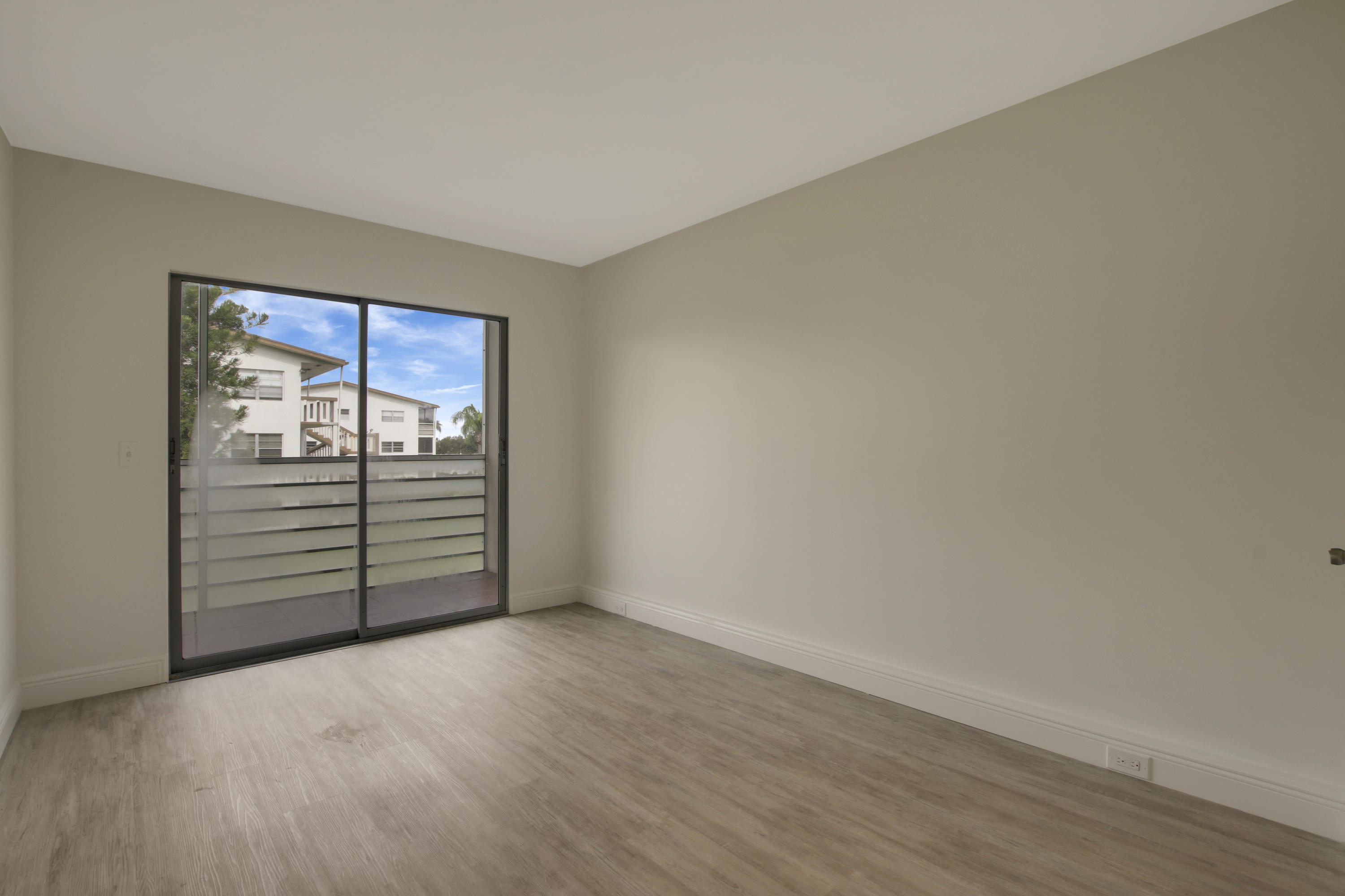 445 Mansfield K, Unit 445 Boca Raton, FL 33434 - Photo 7 of 20 House-26