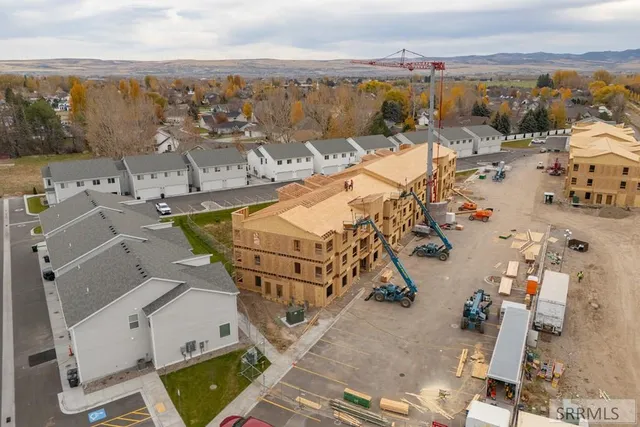 $275,000 | 796 East Sunnyside Road, Unit 103, Idaho Falls, ID 83404