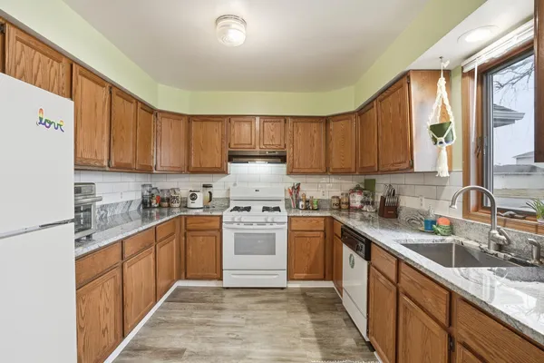 $219,900 | 2308 Barbara Jean Drive, Schererville, IN 46375