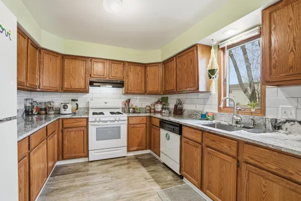 $219,900 | 2308 Barbara Jean Drive, Schererville, IN 46375