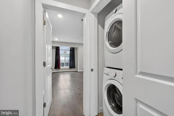 $2,350 | 1447 North 8th Street, Unit 1, Philadelphia, PA 19122