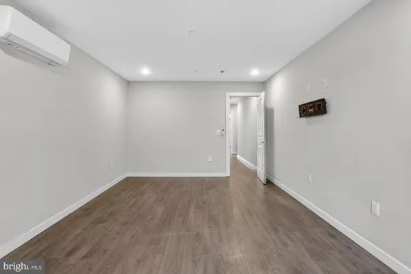 $2,350 | 1447 North 8th Street, Unit 1, Philadelphia, PA 19122