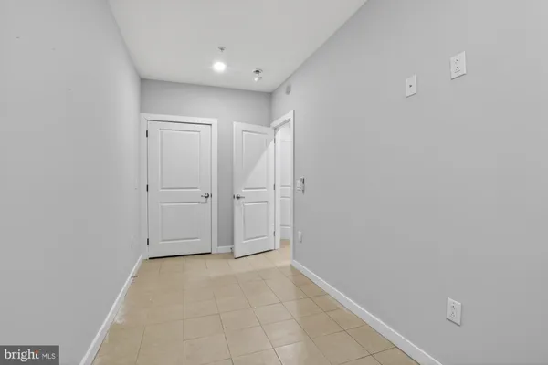 $2,350 | 1447 North 8th Street, Unit 1, Philadelphia, PA 19122