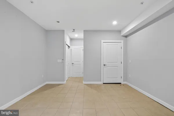 $2,350 | 1447 North 8th Street, Unit 1, Philadelphia, PA 19122