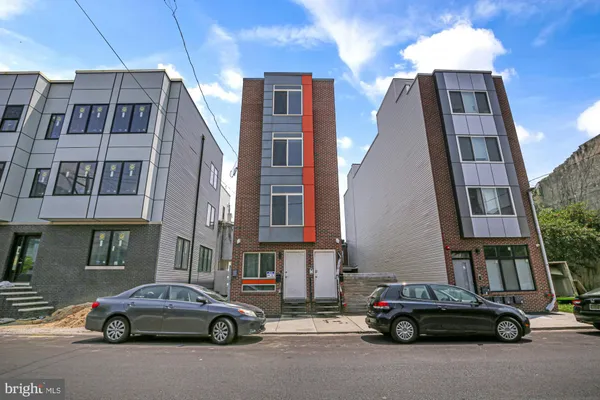 $2,350 | 1447 North 8th Street, Unit 1, Philadelphia, PA 19122