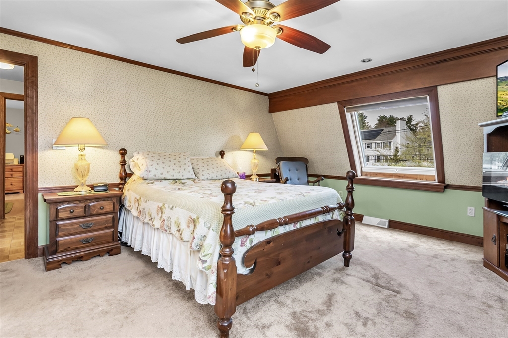 8 Portsmouth Road Amesbury, MA 01913 - Photo 17 of 37