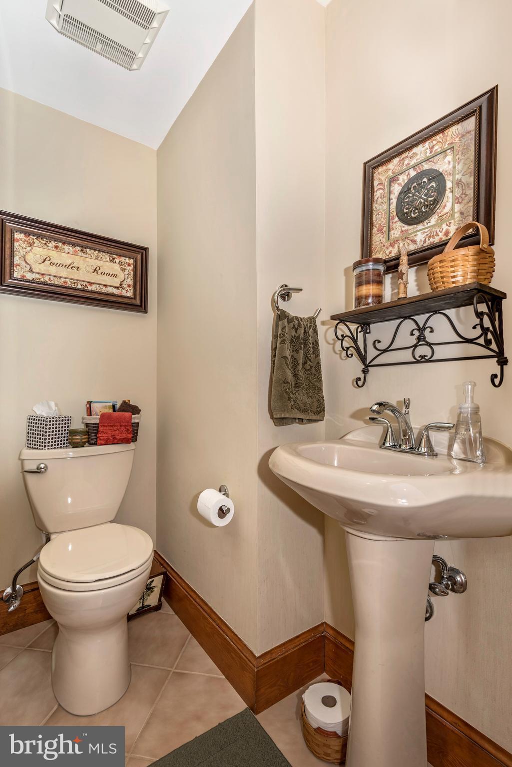 707 Orchard Way Silver Spring, MD 20904 - Photo 13 of 30 Main level powder room
