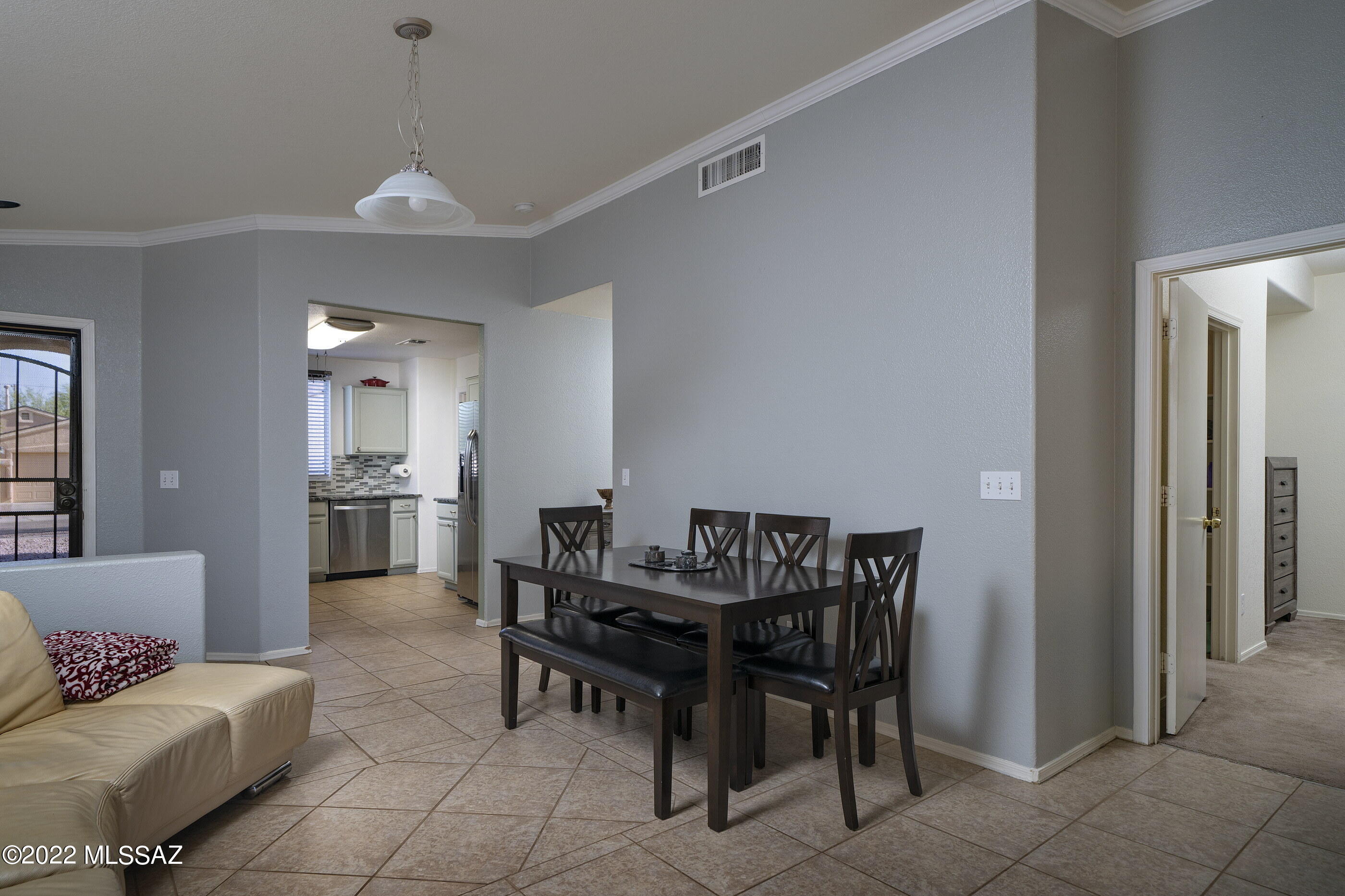7335 East Cross Ridge Place Tucson, AZ 85710 - Photo 3 of 19