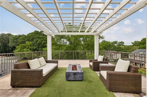 $695,000 | 301 Canton Way, Roswell, GA 30075