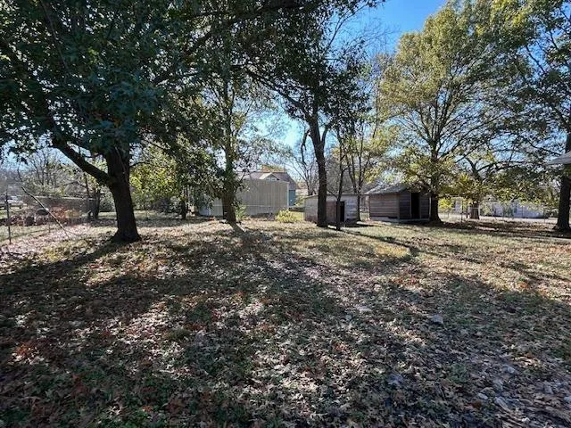 $375,000 | 415 West Walnut Street, Whitewright, TX 75491
