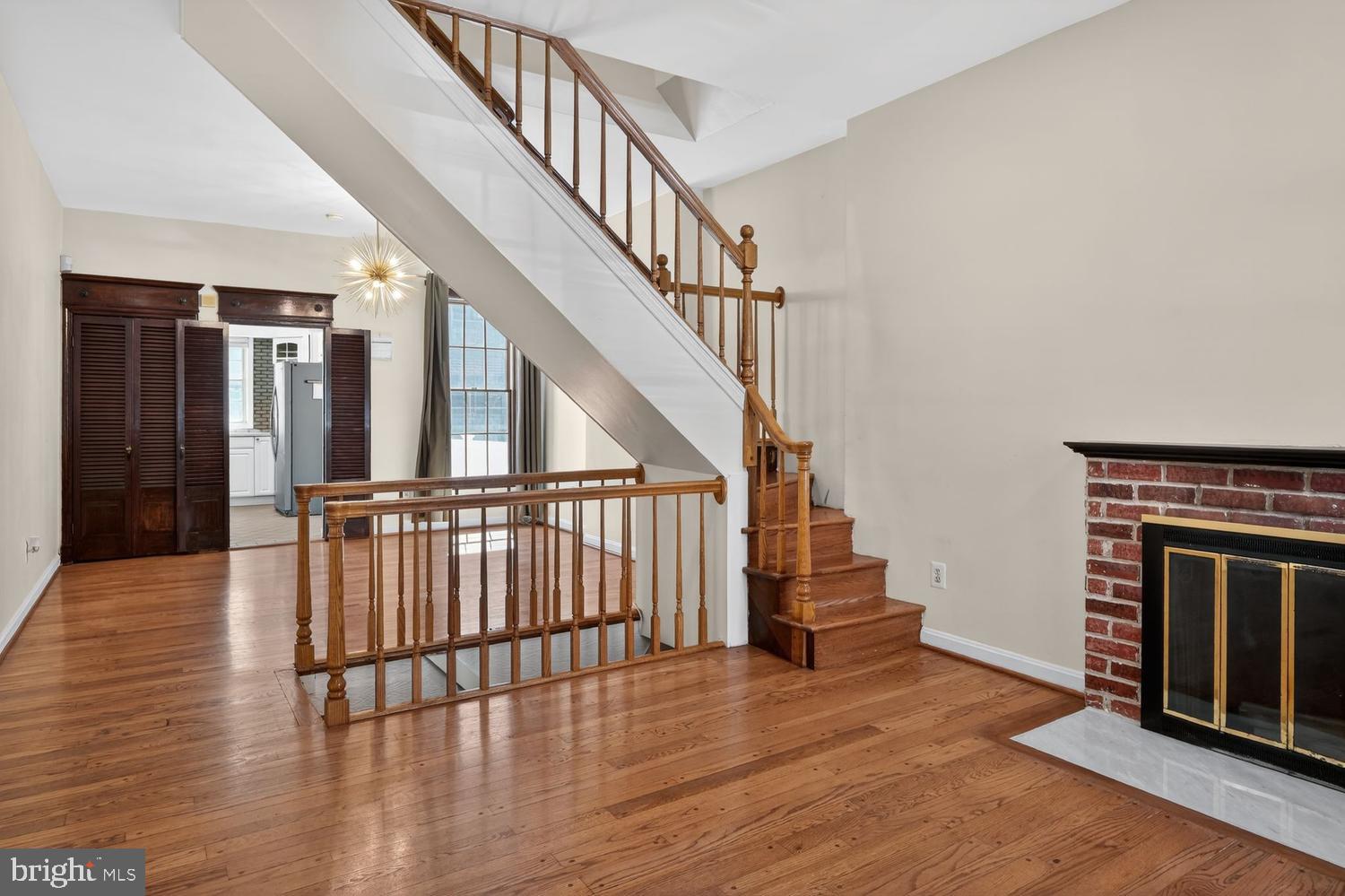1025 30th Street Northwest Washington, DC 20007 - Photo 5 of 35