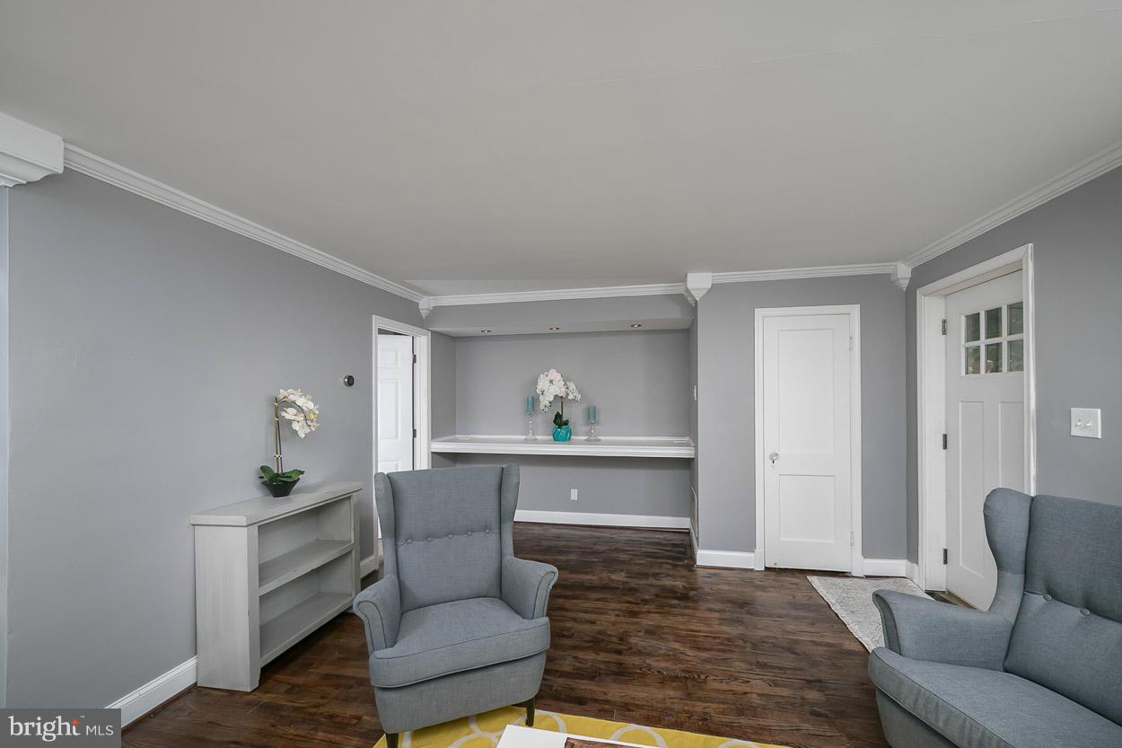 1503 Clairidge Road Baltimore, MD 21207 - Photo 14 of 30 Living Room