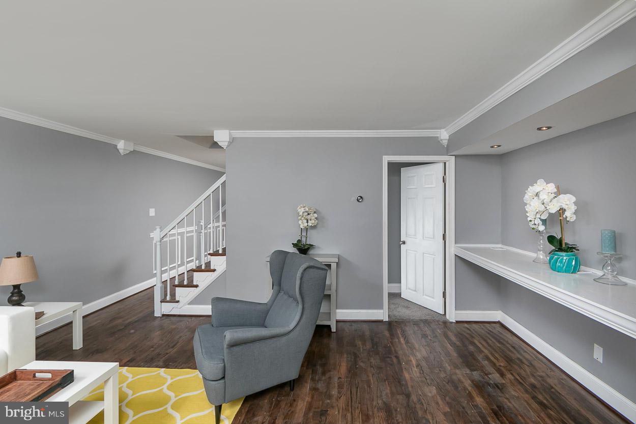 1503 Clairidge Road Baltimore, MD 21207 - Photo 15 of 30 Living Room