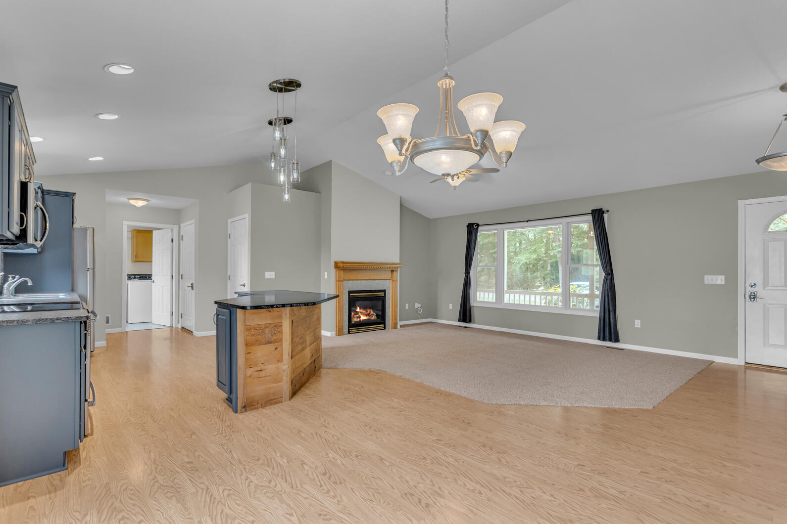 1615 Bunting Road Jackson, MI 49201 - Photo 5 of 45 0N0A8791