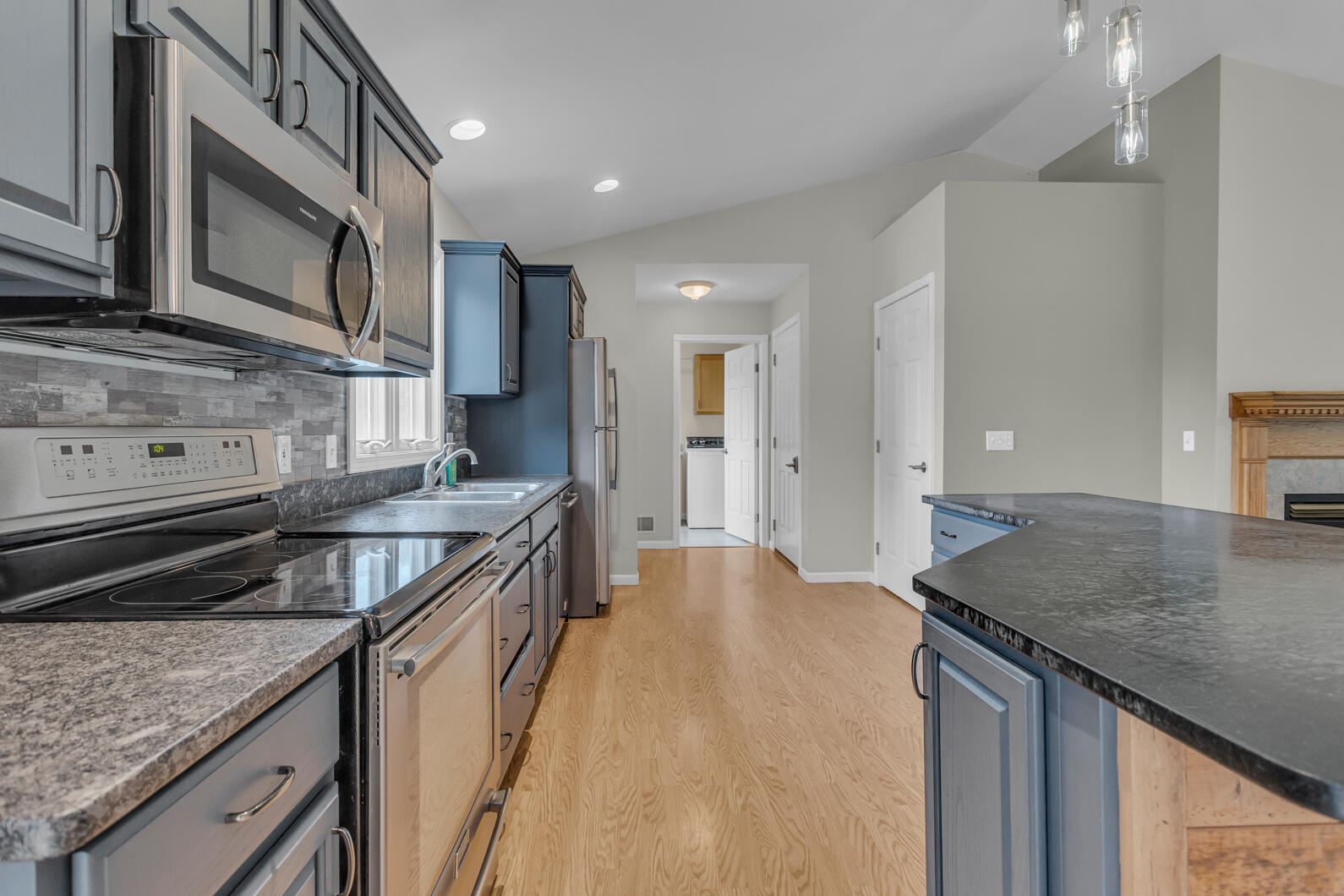 1615 Bunting Road Jackson, MI 49201 - Photo 10 of 45 0N0A8809