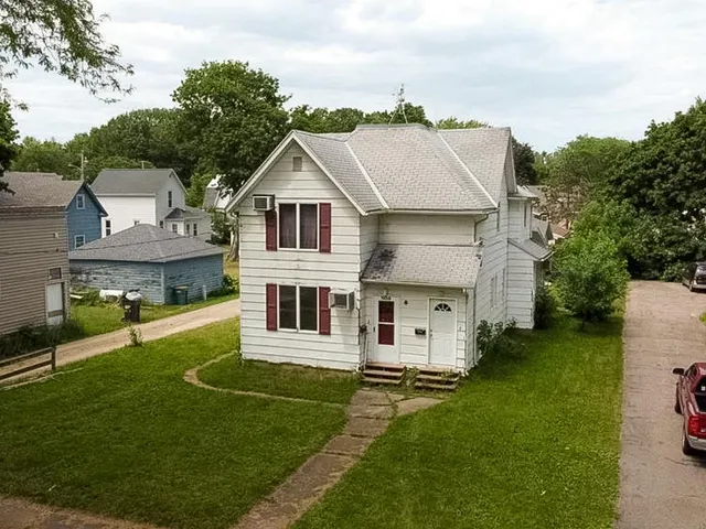 $189,000 | 509 East 4th Street, Albert Lea, MN 56007