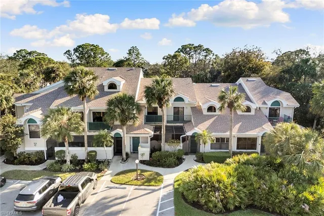 $275,000 | 55 Emerald Woods Drive, Unit C4, Naples, FL 34108