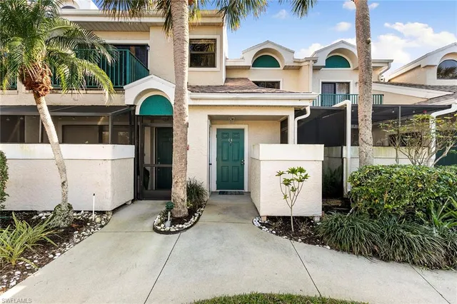 $275,000 | 55 Emerald Woods Drive, Unit C4, Naples, FL 34108