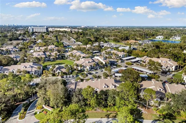 $275,000 | 55 Emerald Woods Drive, Unit C4, Naples, FL 34108
