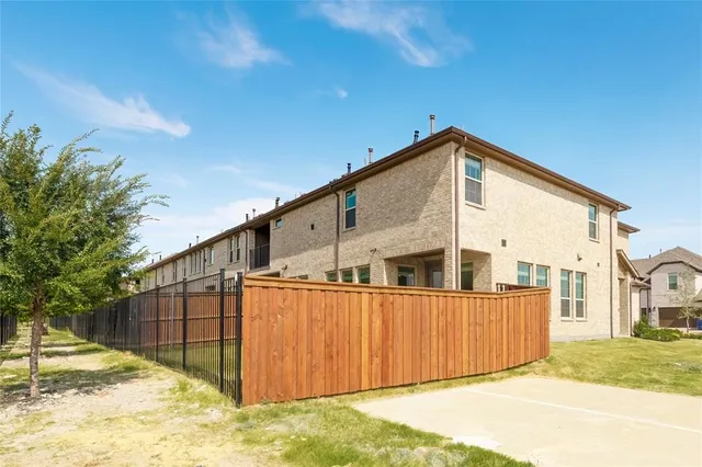 $2,850 | 1068 Keswick Drive, Allen, TX 75002