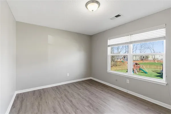 $427,500 | 11020 North Jefferson Street, Kansas City, MO 64155