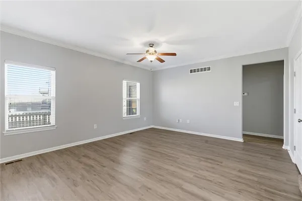 $427,500 | 11020 North Jefferson Street, Kansas City, MO 64155