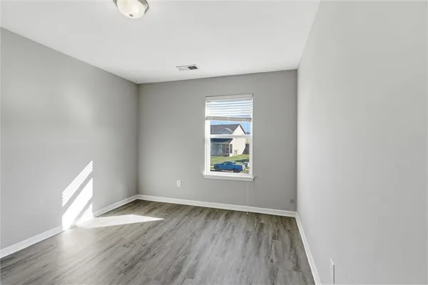 $427,500 | 11020 North Jefferson Street, Kansas City, MO 64155